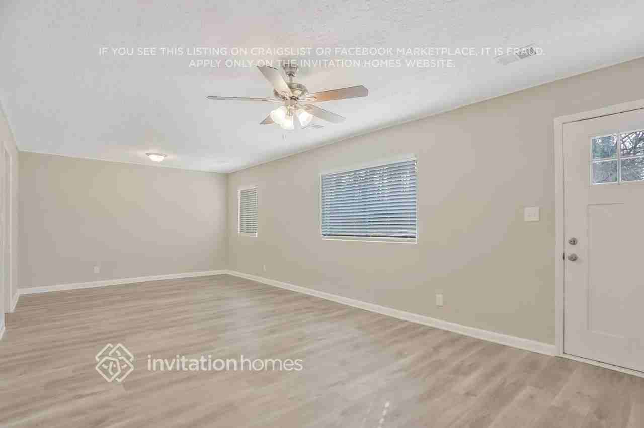 2037 Woodberry Ave - Photo 5 of 23