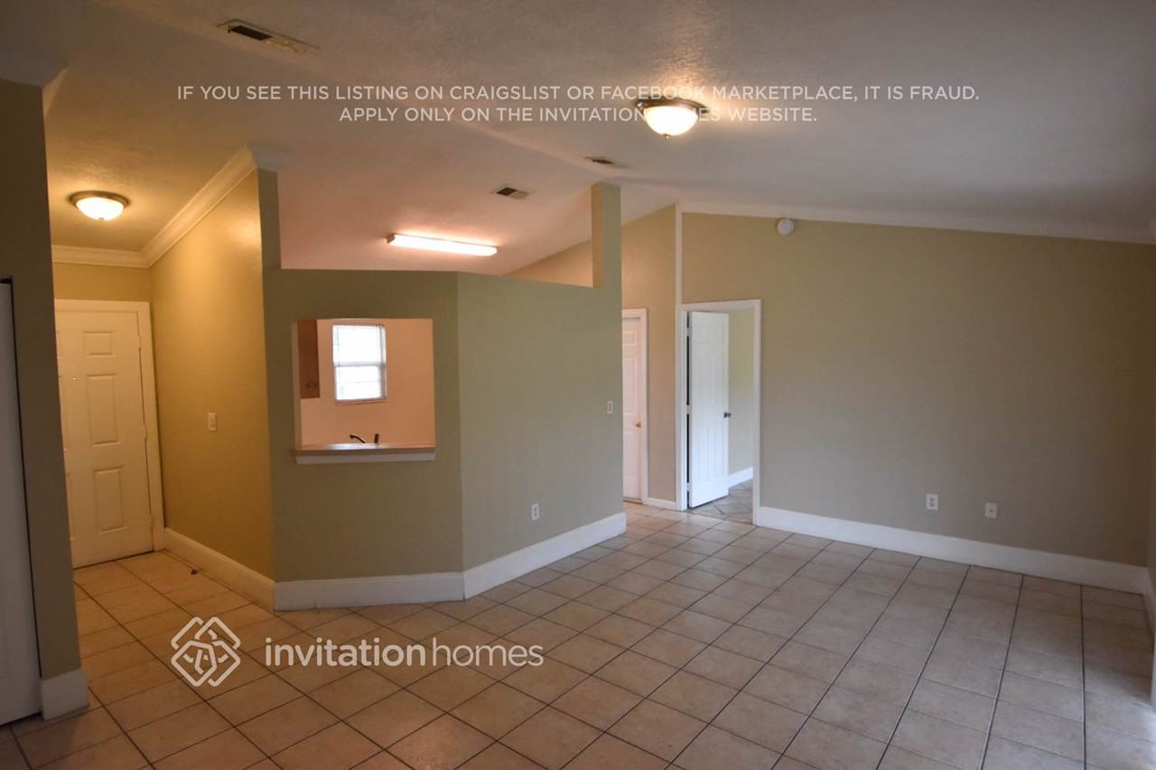 714 Hamster Ct - Photo 3 of 15