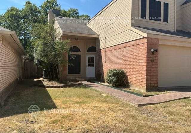 536 Majestic Park Ln - Photo 2 of 5