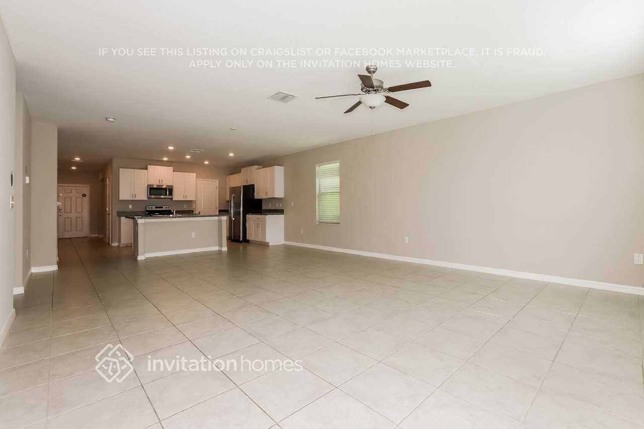 1580 Blue Rose Dr - Photo 5 of 18