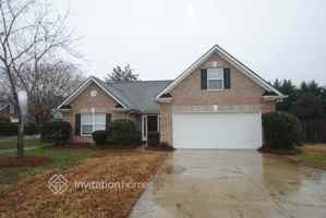 featured image of 8427 Quail Hollow Dr