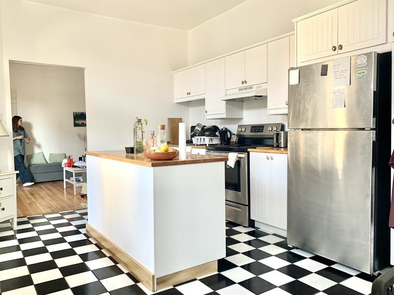 4180 St. Denis - Photo 3 of 9
