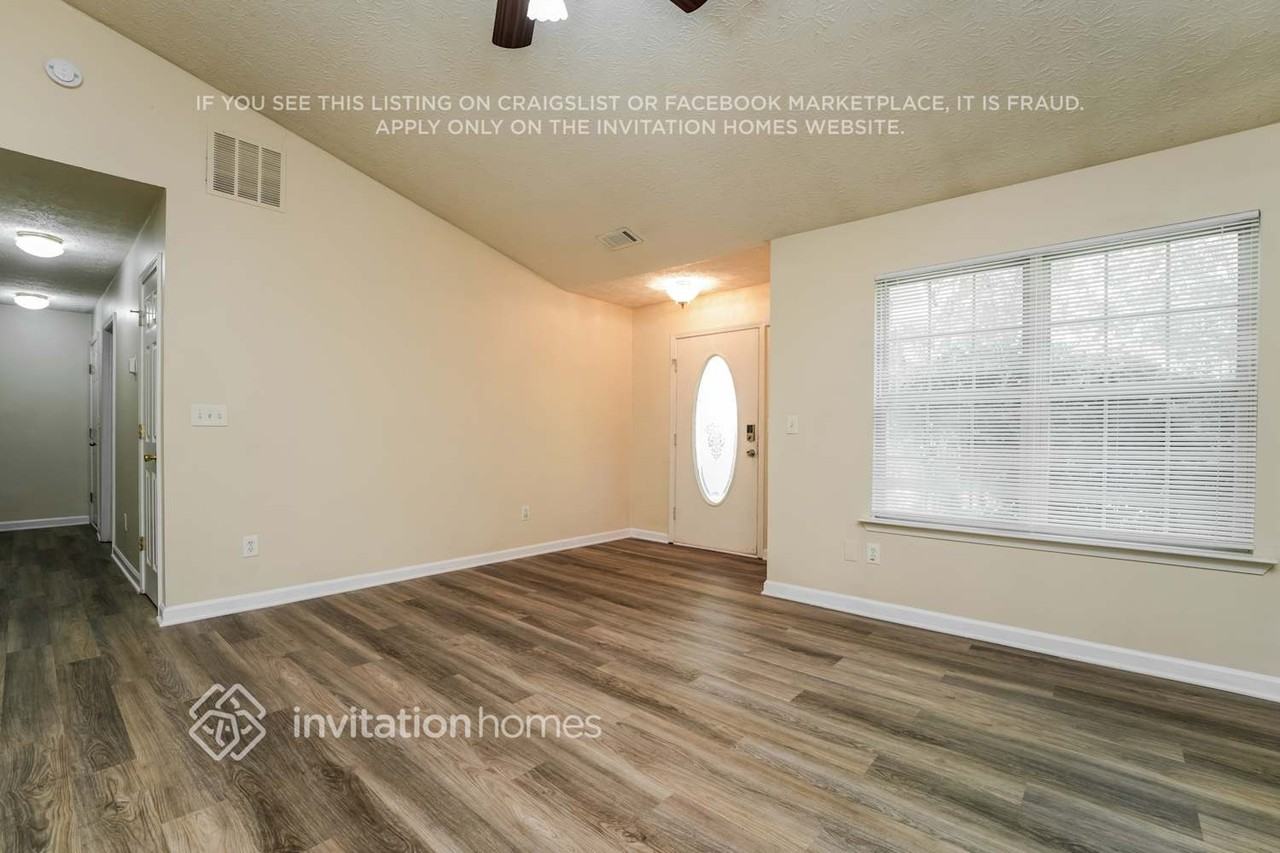 617 Veal Rd - Photo 3 of 17