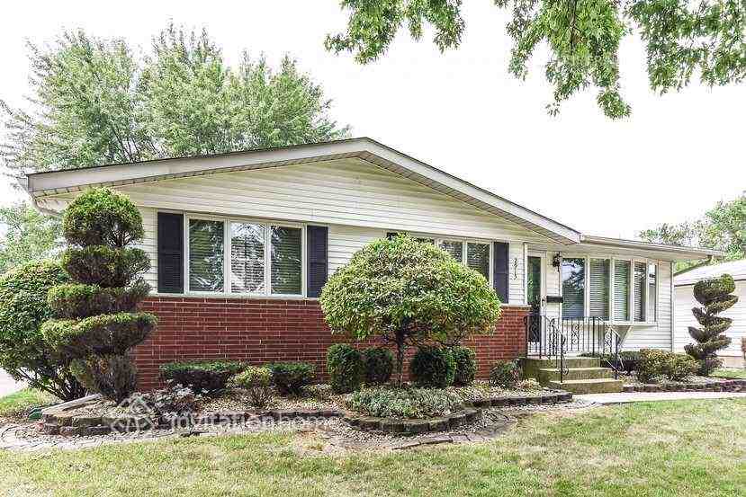 2915 188th Pl - Photo 2 of 21