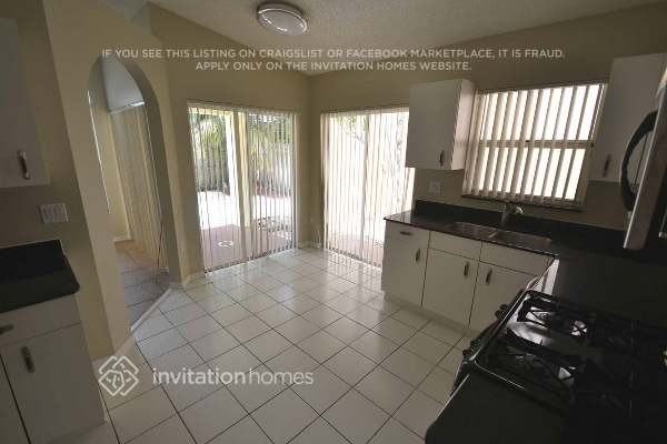 12316 Sw 146th St - Photo 5 of 12