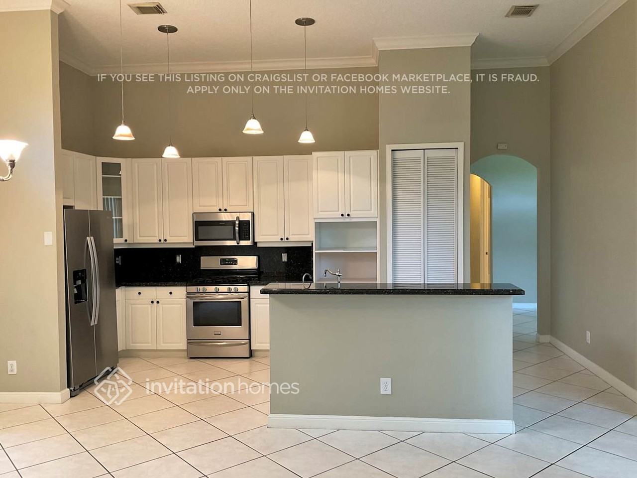 5633 Nw 106th Way - Photo 5 of 15
