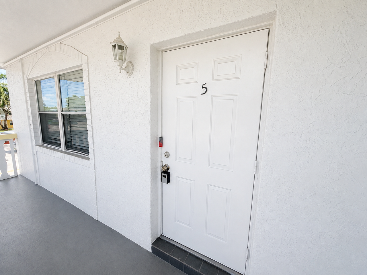 2306 NW 9 Ave - Photo 3 of 22