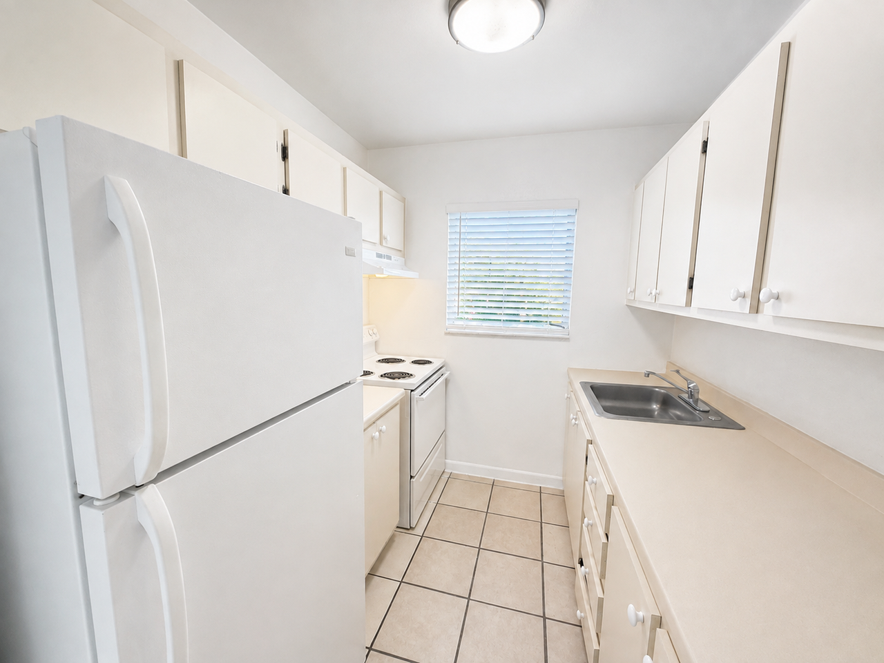 2306 NW 9 Ave - Photo 6 of 22
