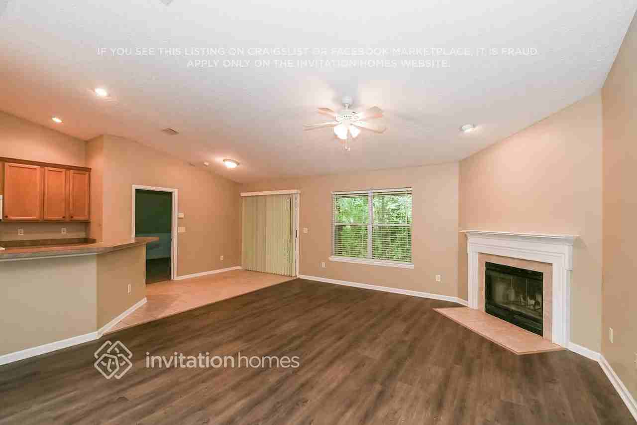 2901 Westberry Hideaway Ct - Photo 3 of 9