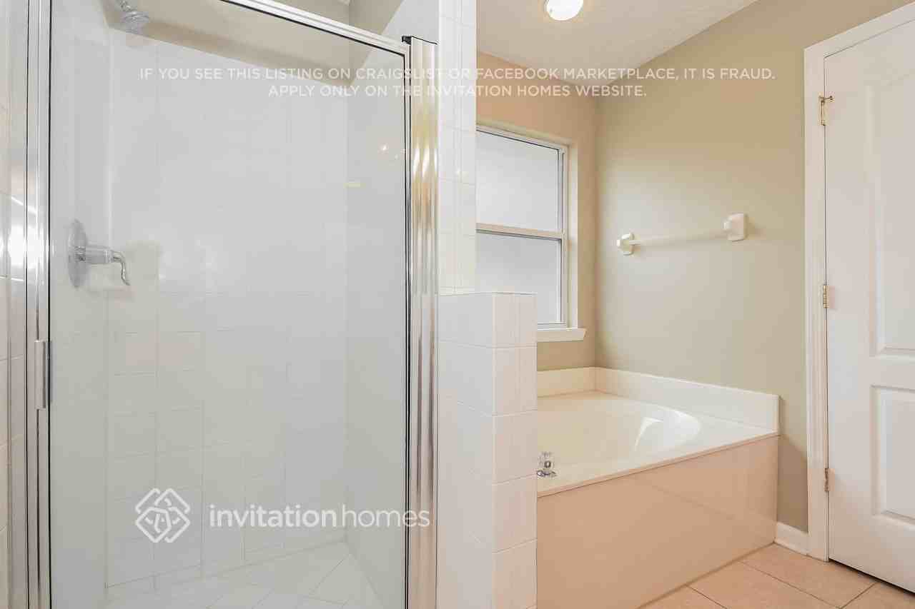 2901 Westberry Hideaway Ct - Photo 6 of 9
