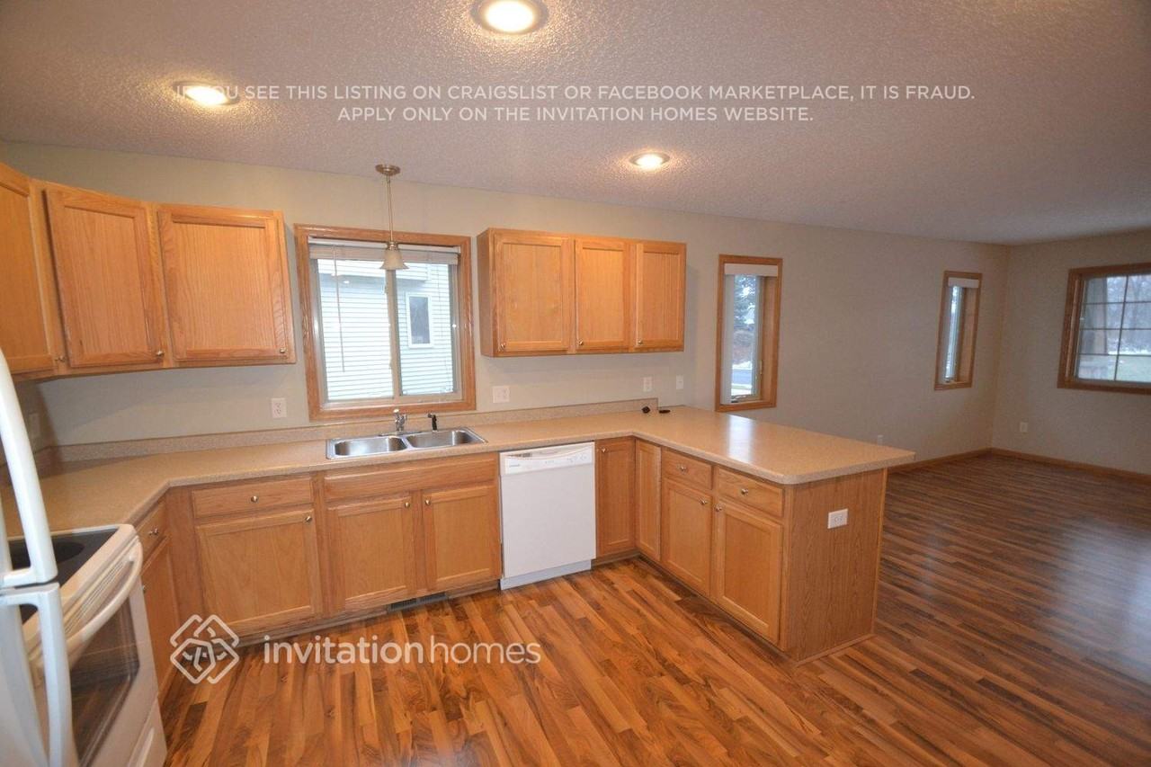 18923 Tyler St Nw - Photo 6 of 15
