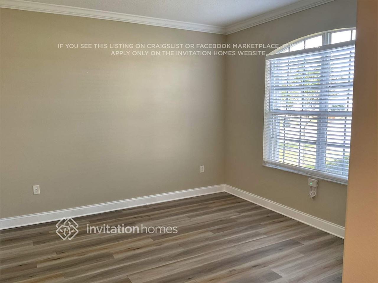 3263 Hawthorne Ave - Photo 6 of 15