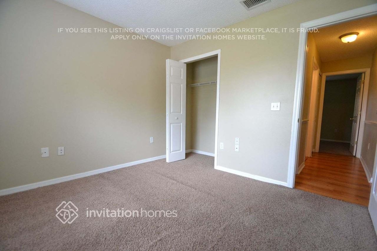 3722 Stonefield Dr - Photo 4 of 8
