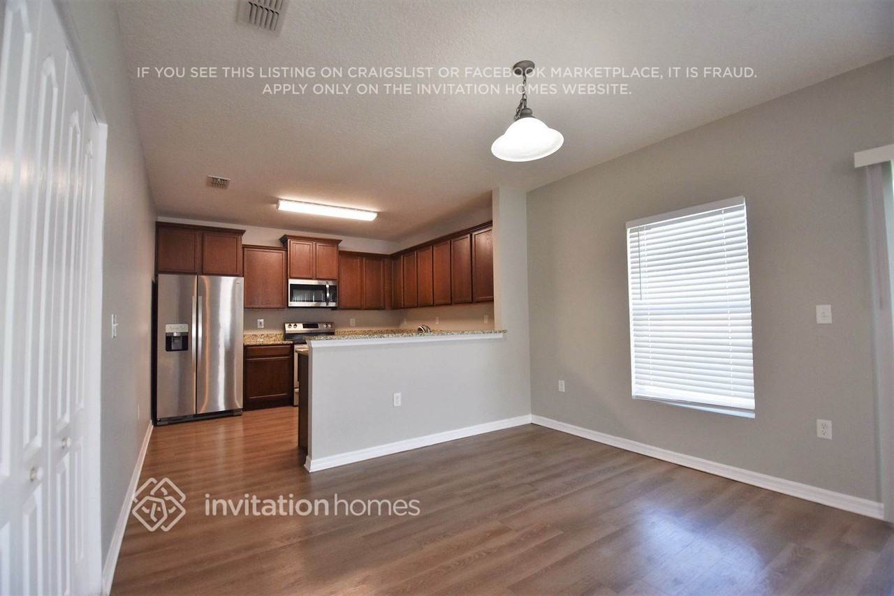 3131 Queen Alexandria Dr - Photo 3 of 10