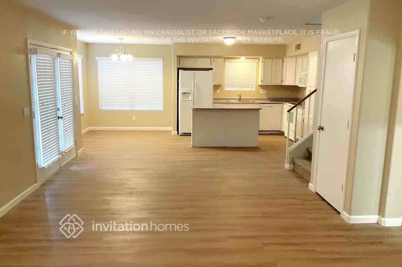 4103 E Arbor Ave - Photo 4 of 15