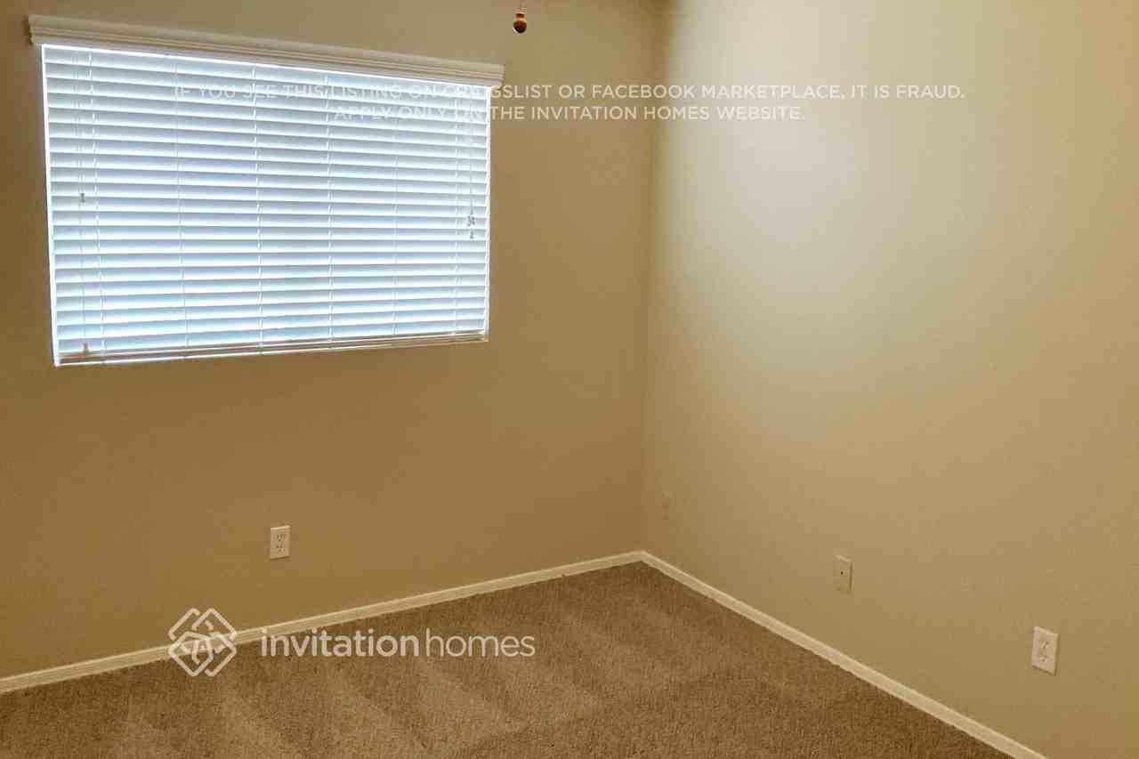 4103 E Arbor Ave - Photo 5 of 15