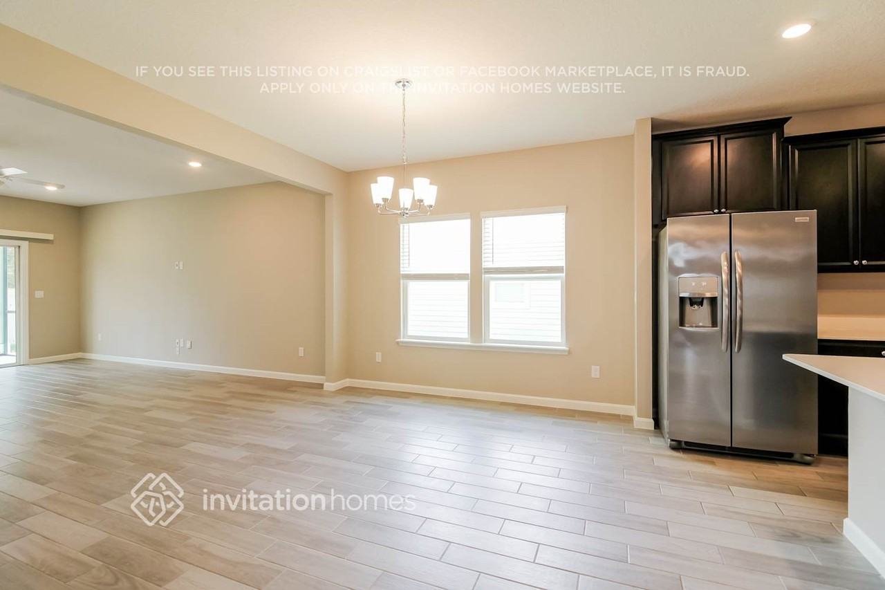 11376 Oyster Creek Rd - Photo 5 of 17