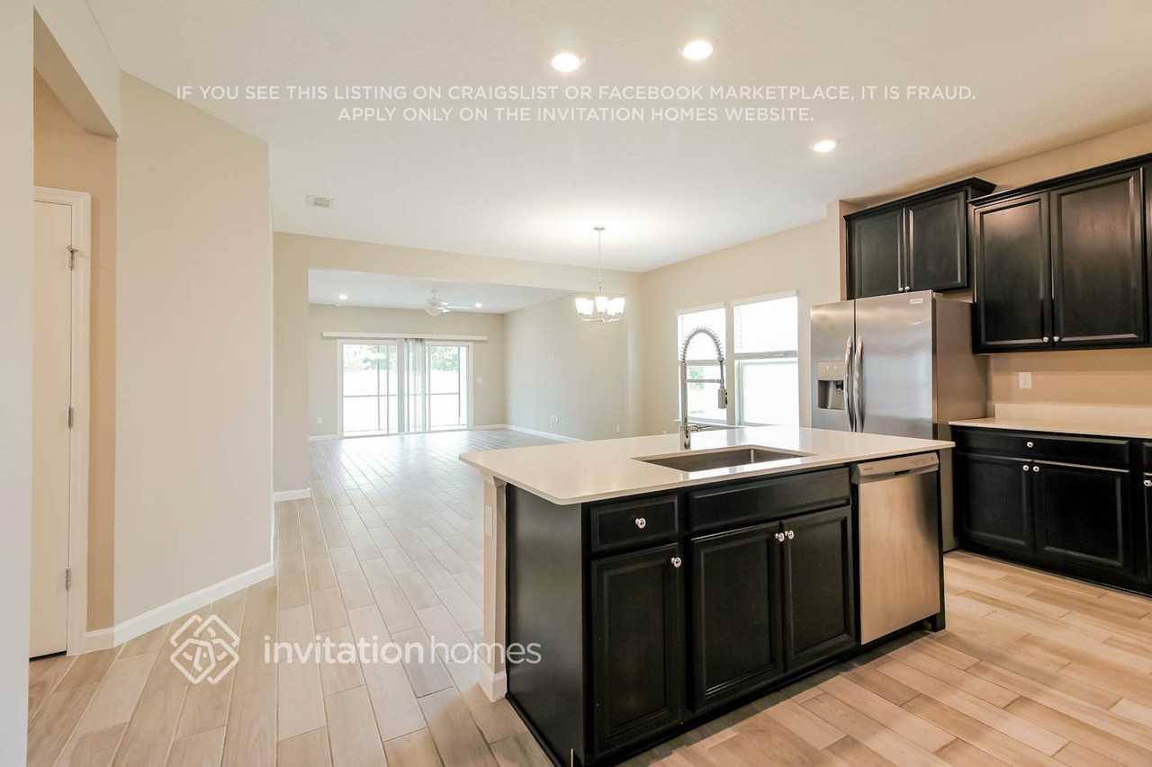 11376 Oyster Creek Rd - Photo 6 of 17