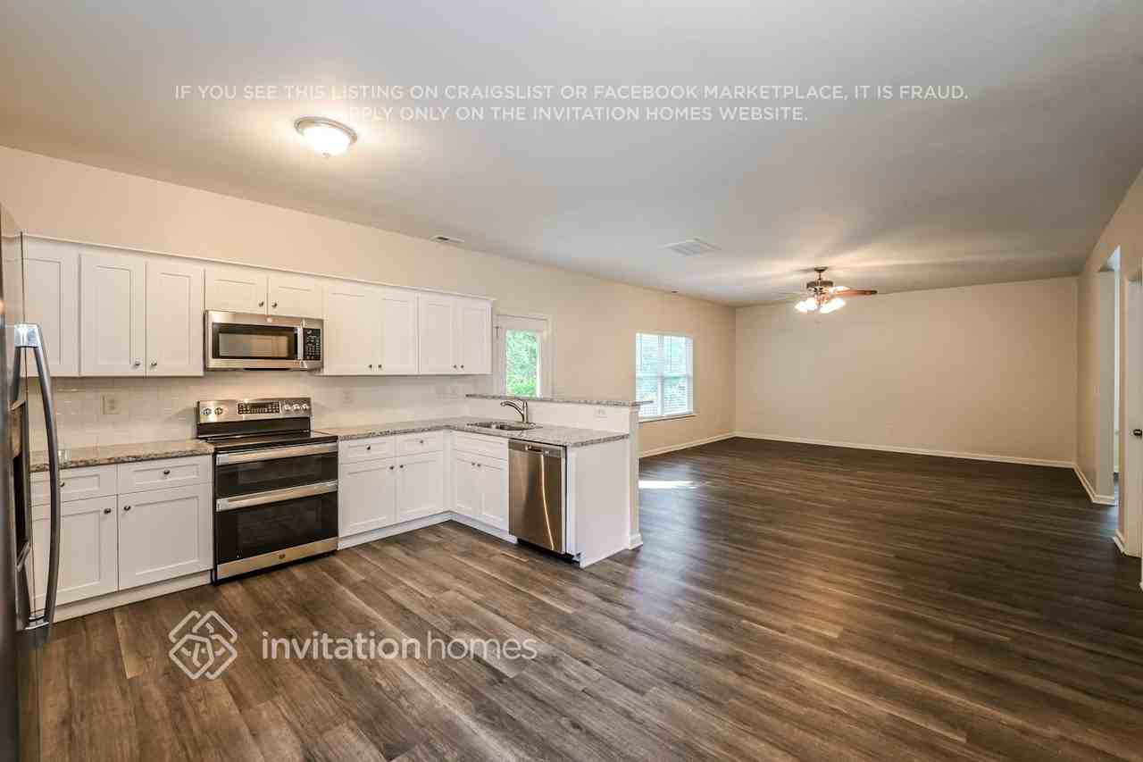 2204 Golden Larch Ln - Photo 7 of 18