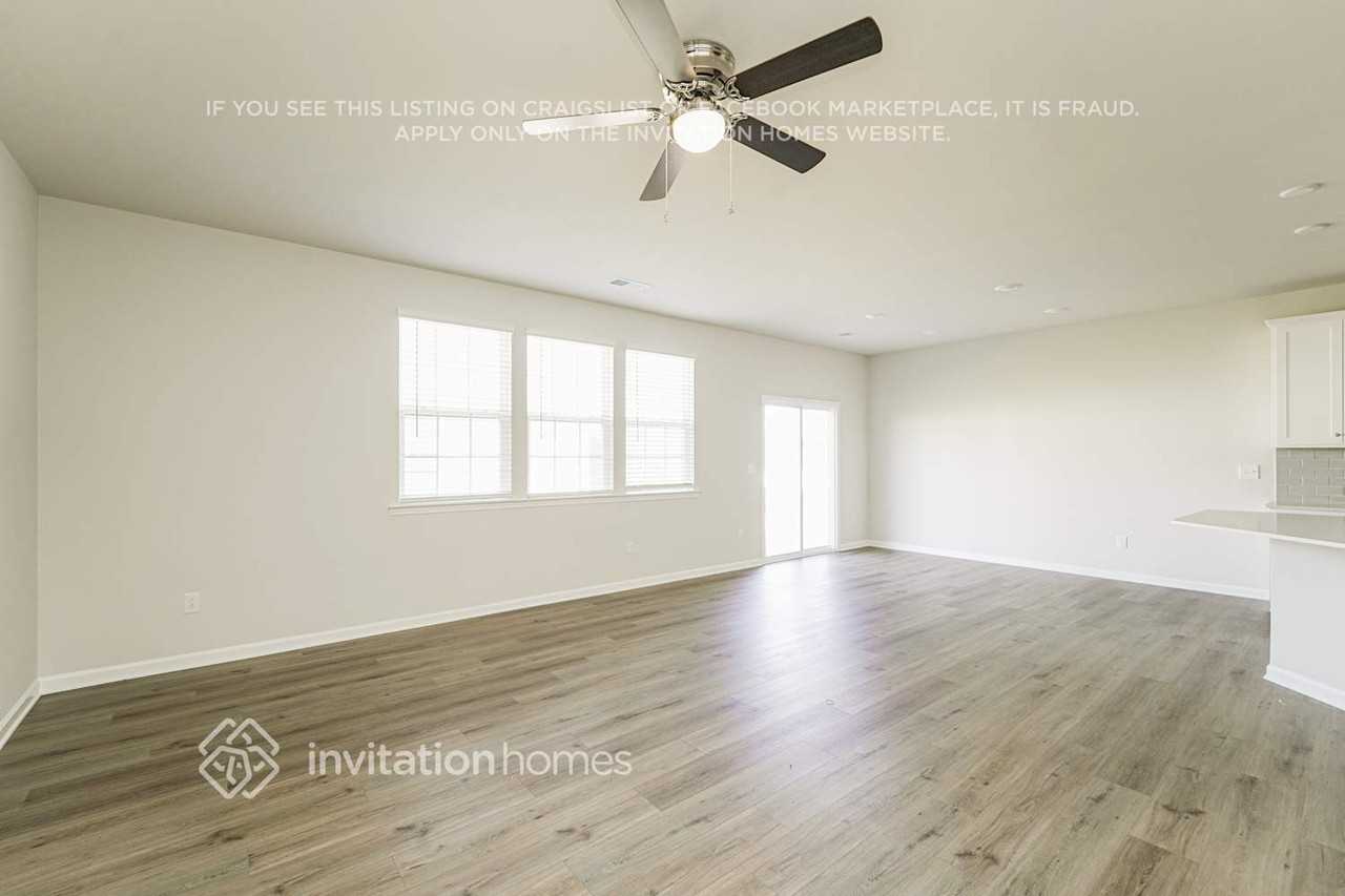 2369 Ravenglass Way - Photo 4 of 24