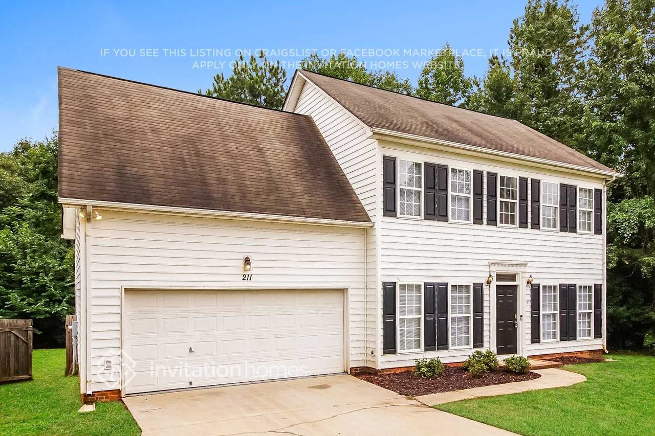 211 Everett Park Dr - Photo 4 of 9