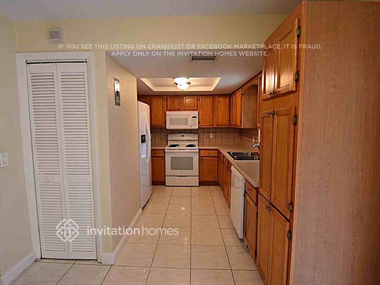 8145 Troxler Dr - Photo 7 of 18