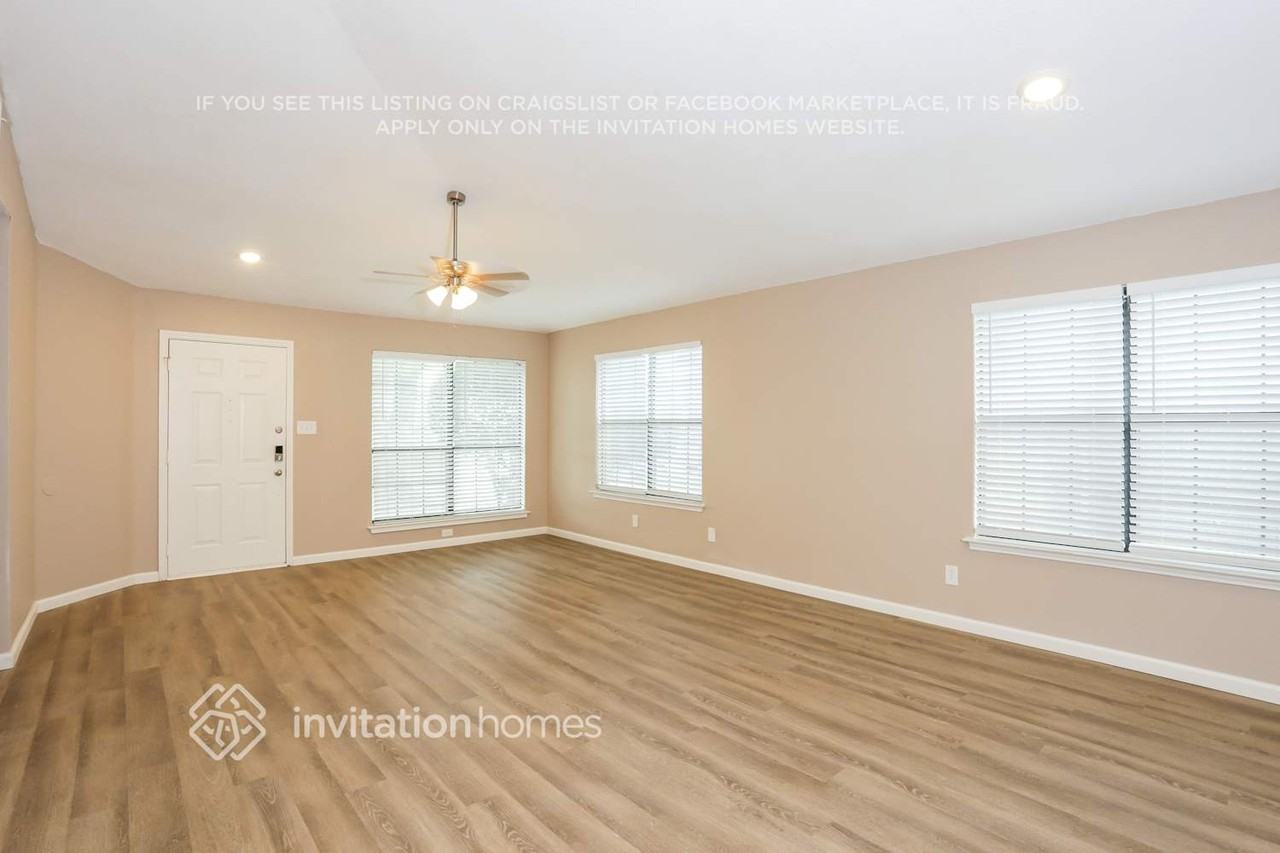 526 Sims Dr - Photo 7 of 17