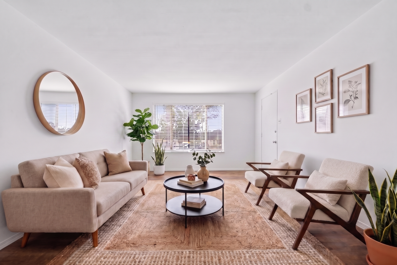 COURTYARD GARDENS APARTMENTS - Photo 4 of 42