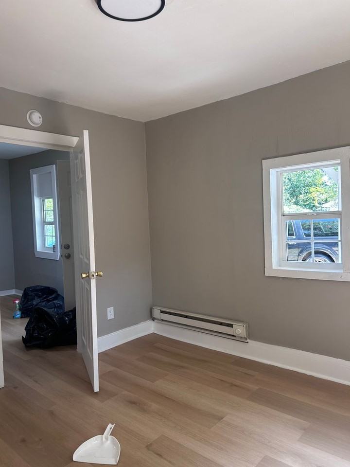 1419 1419 E 49th St Rear House - Photo 3 of 5