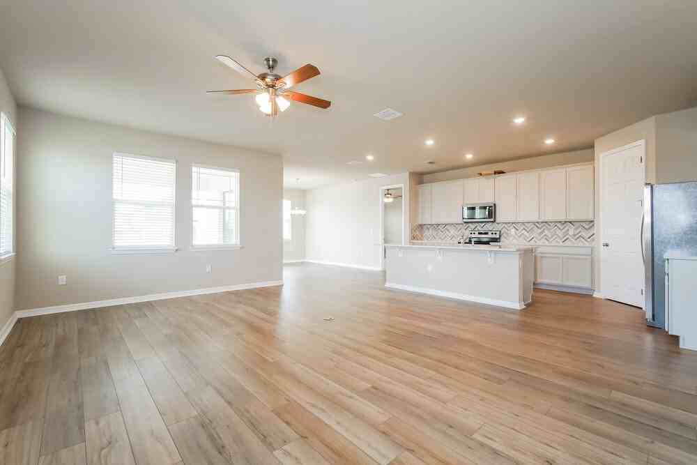 2223 Huntsman Ridge Rd - Photo 4 of 16
