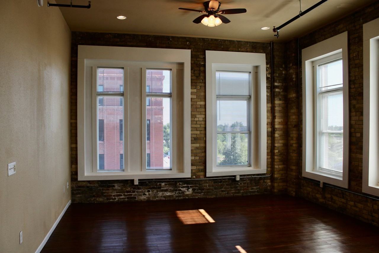 308 Demers - Residential - Photo 4 of 26