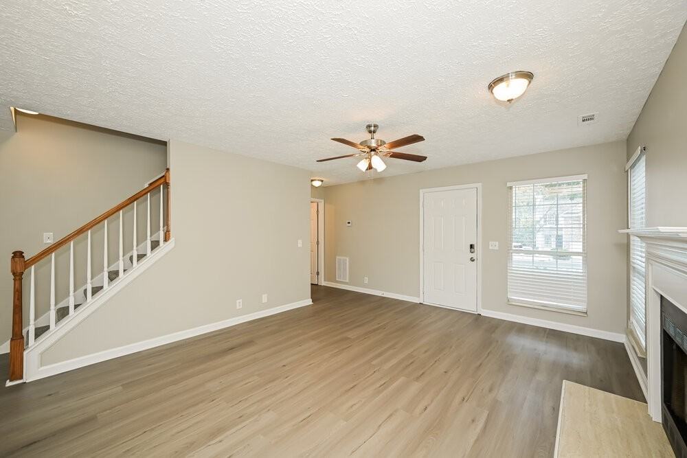 3508 Glenfalls Dr - Photo 5 of 17