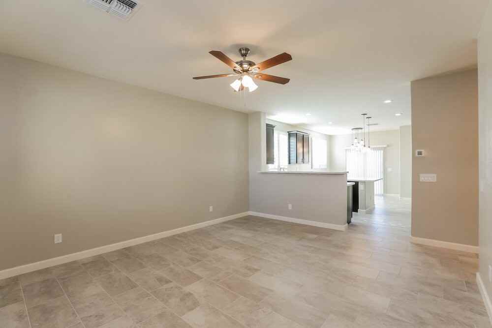 7325 W Magnolia St - Photo 6 of 16