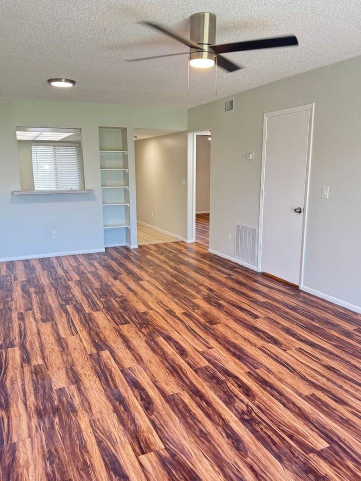 Whitfield Village Apartments - Photo 6 of 41