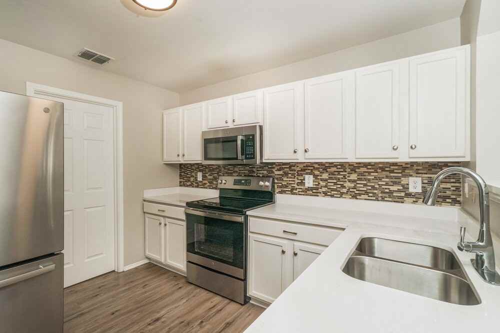223 Mallow Grv - Photo 7 of 17