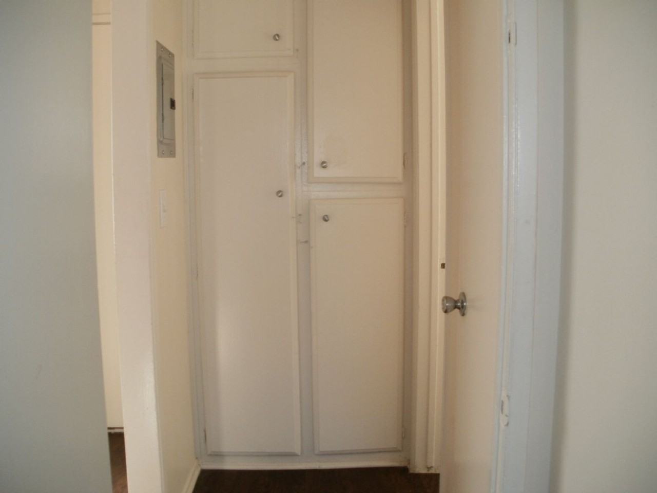 Find Your Perfect Place: You Forever Home in San Fernando Awaits! - Photo 4 of 8