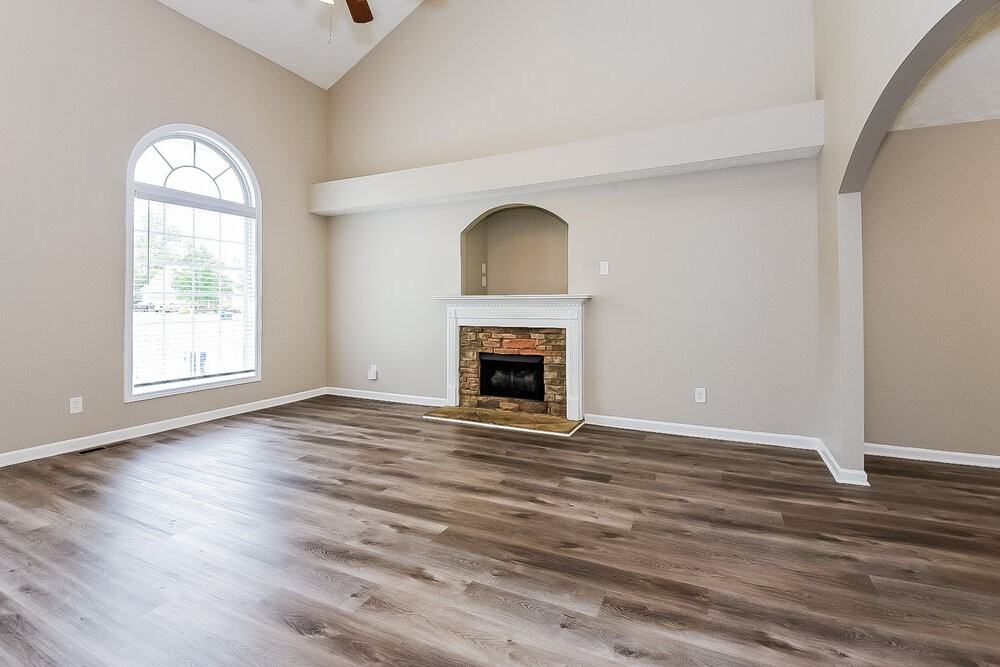 204 Providence Rd - Photo 5 of 18