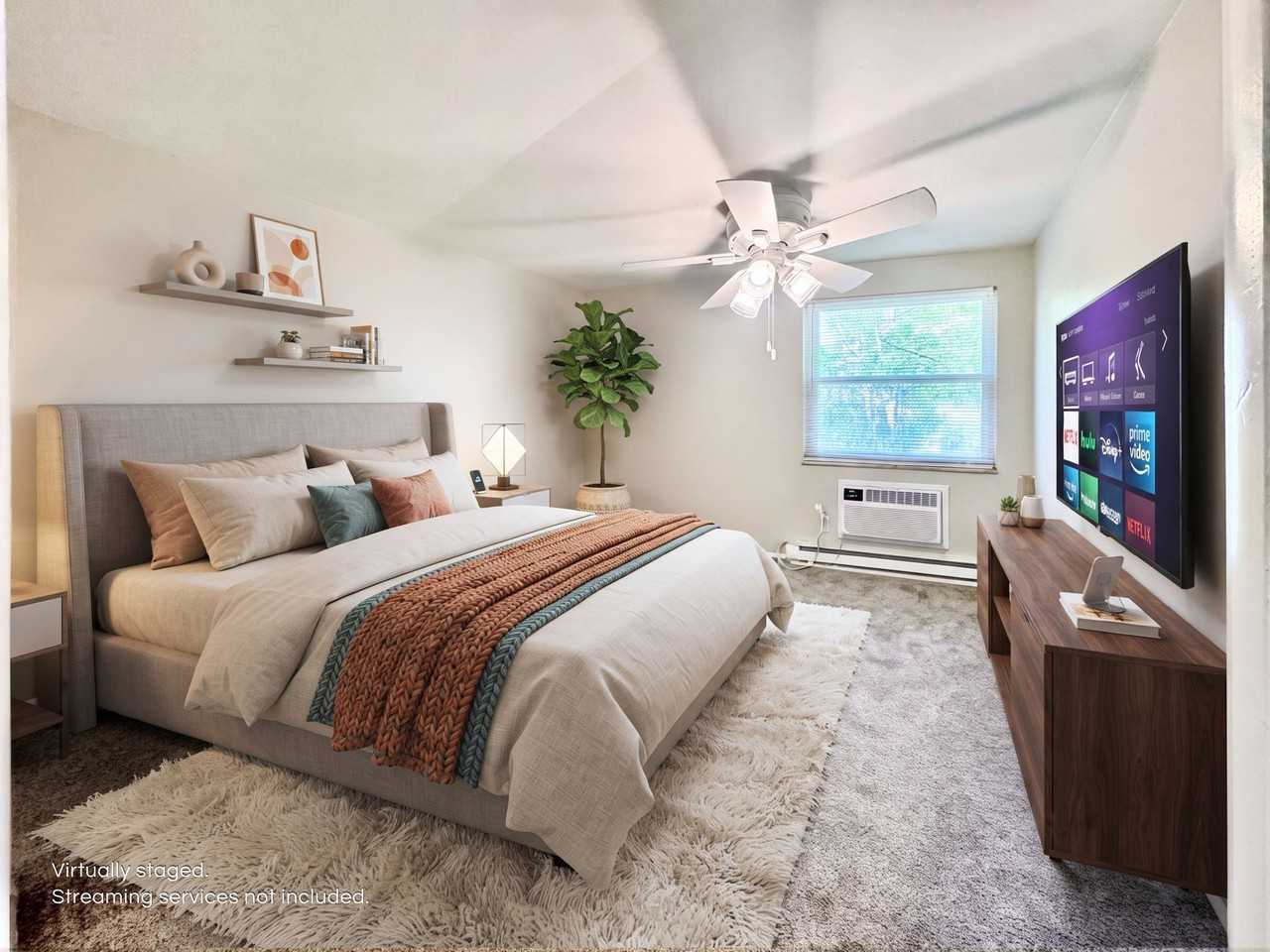 Newly Remodeled 2 Bed 1 & 1/2 bath Townhome - Photo 6 of 12