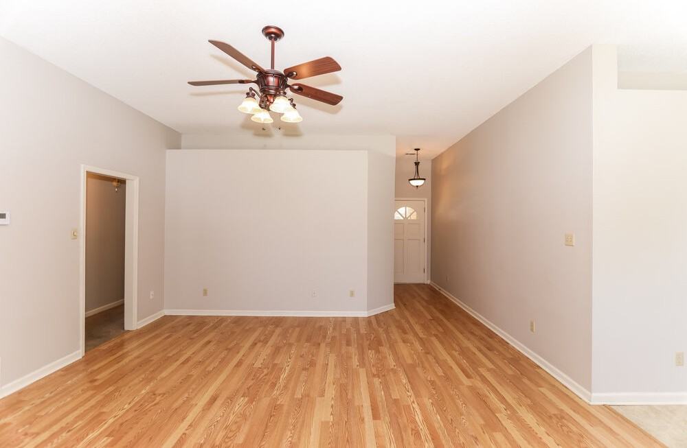 6664 Laurel Valley Dr - Photo 4 of 16