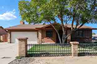 8516 W Roma Ave - Photo 1 of 1