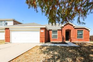featured image of 1203 Hampton Dr