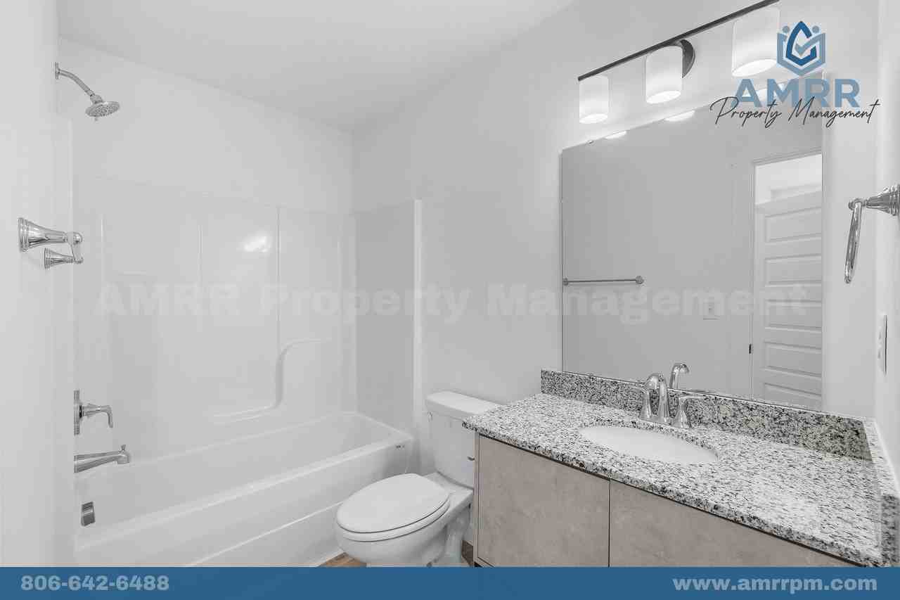 830 Massachusetts Ave - Photo 6 of 29