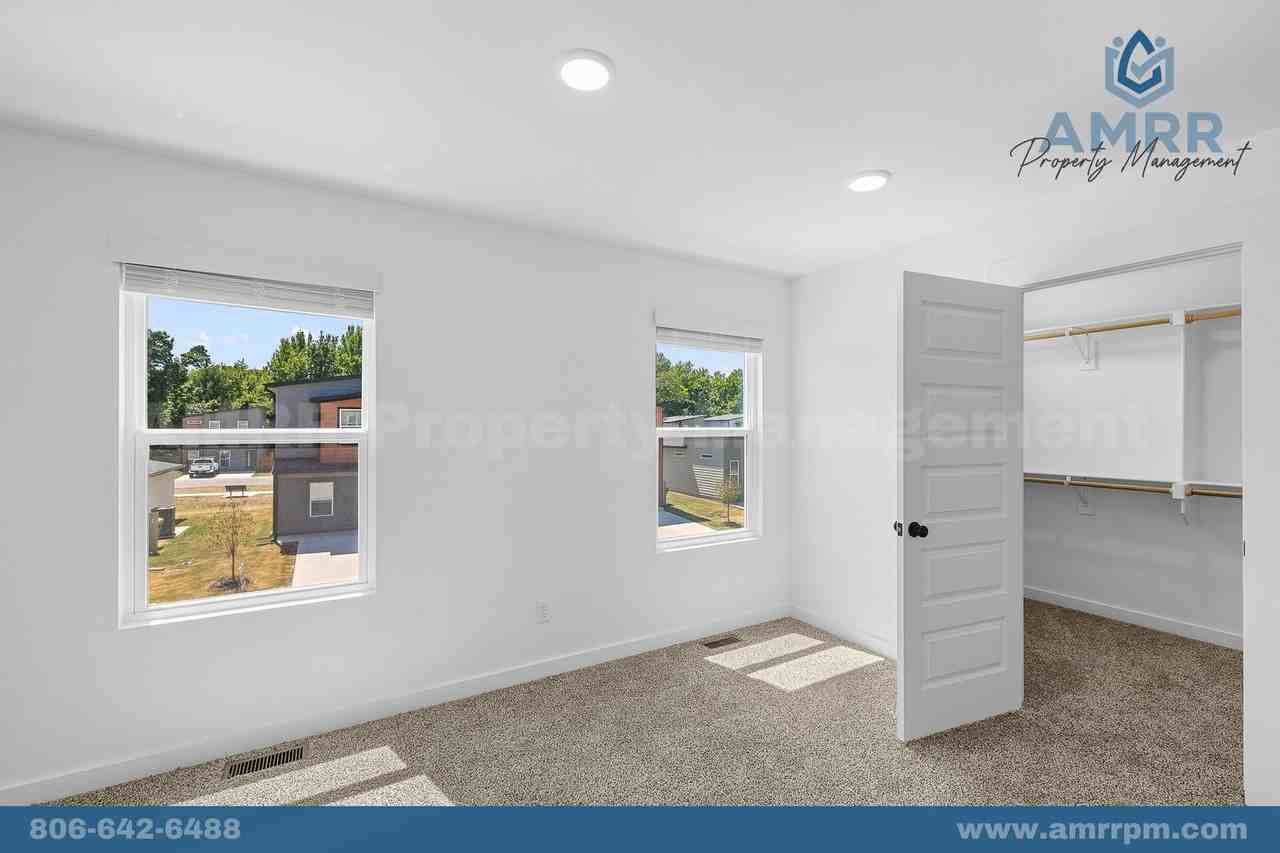 830 Massachusetts Ave - Photo 7 of 29