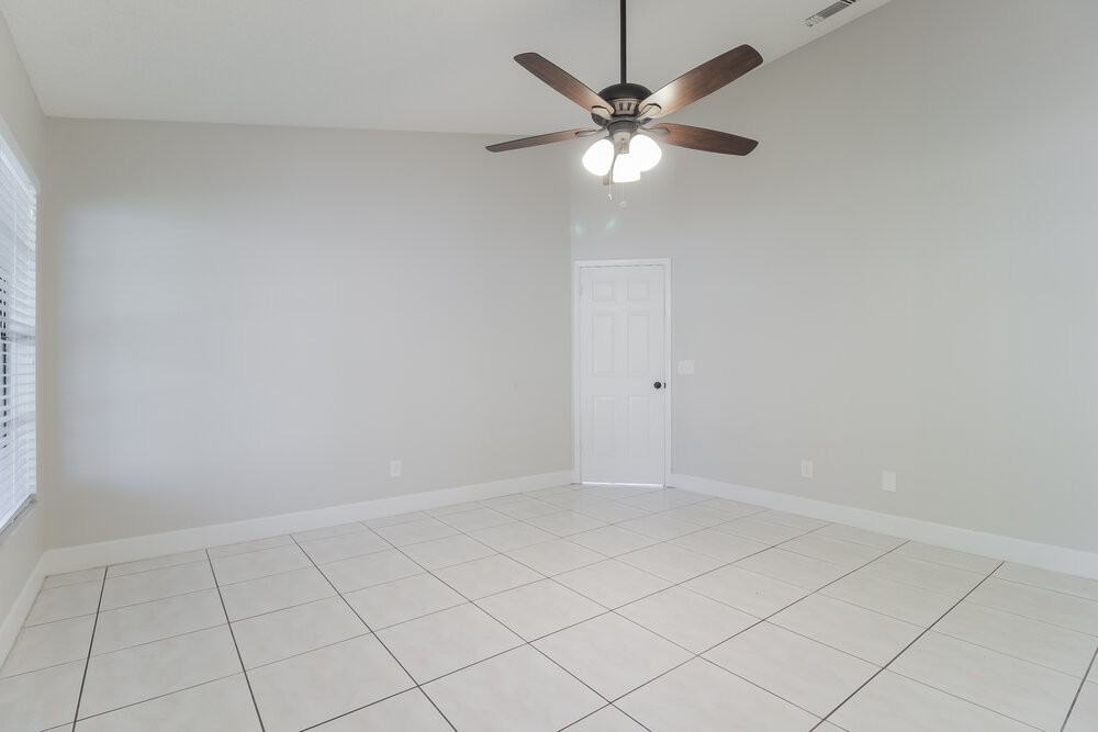 1056 Covington St - Photo 3 of 15