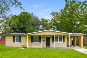 featured image of 6227 Pine Summit Dr