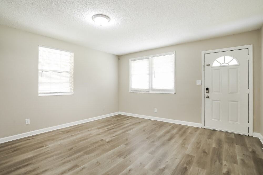 6227 Pine Summit Dr - Photo 5 of 16