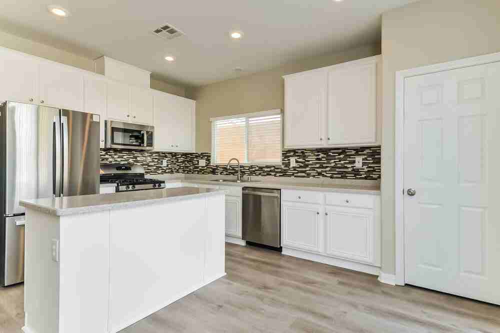 6340 Climbing Vine Ave - Photo 6 of 17