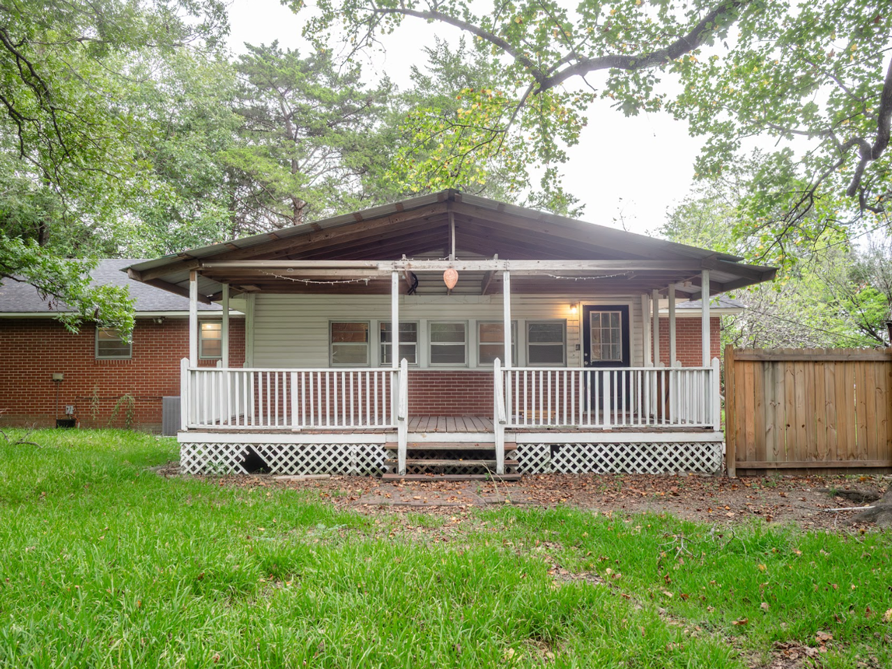 411 College Blvd - Photo 2 of 23