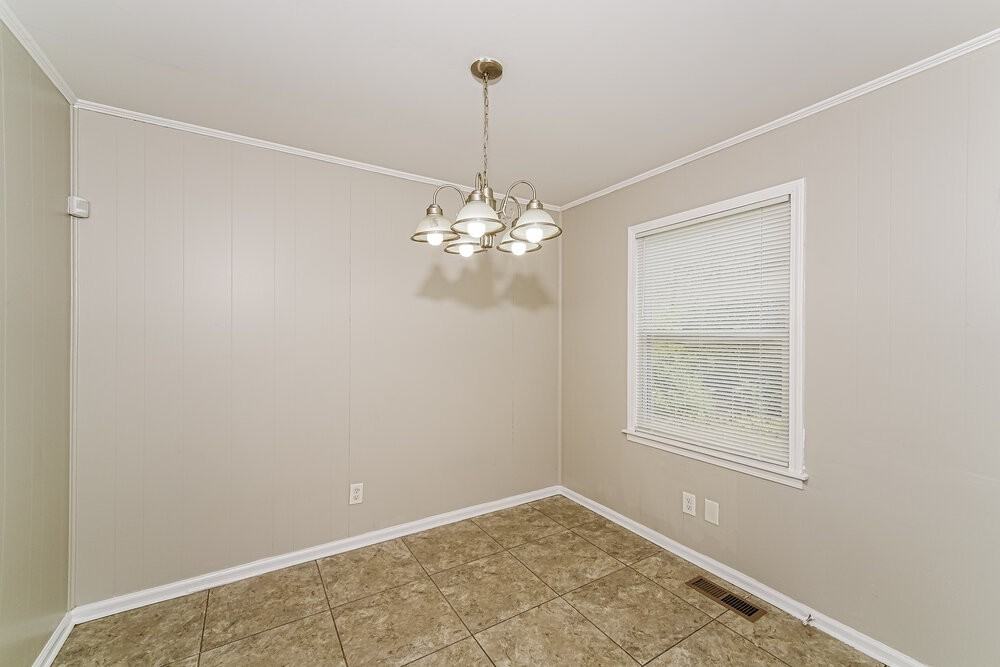 629 16th Terrace Cir Nw - Photo 7 of 17