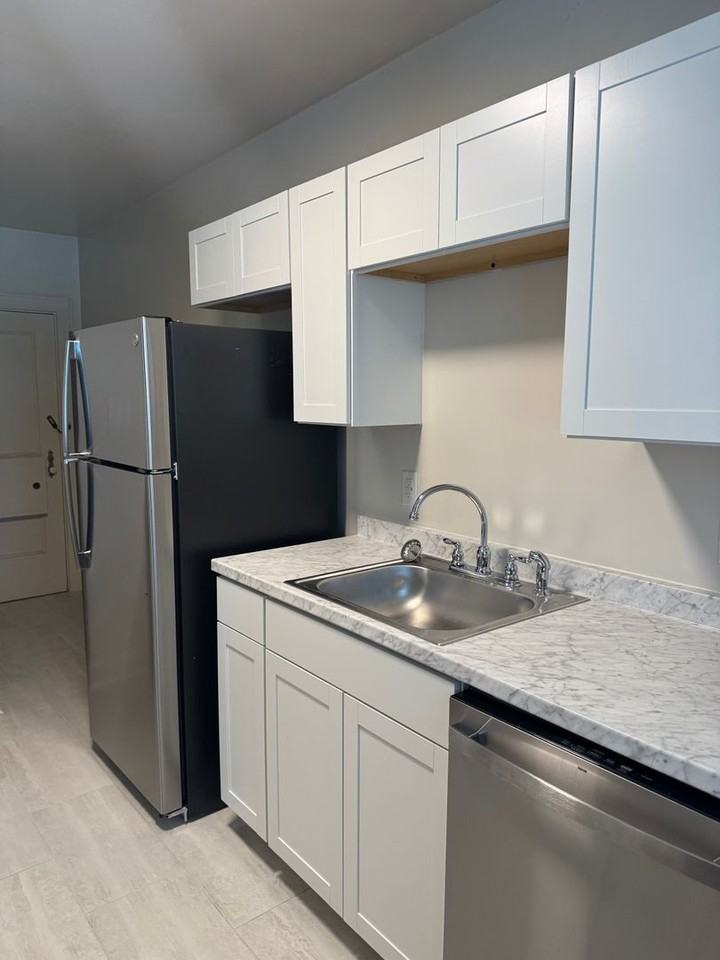 2558 Madison - Photo 3 of 50